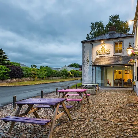 Inn The Queens *